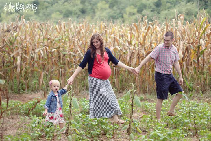 The McAffry Family :: Expecting! :: Knoxville, TN, Julie Roberts Photography